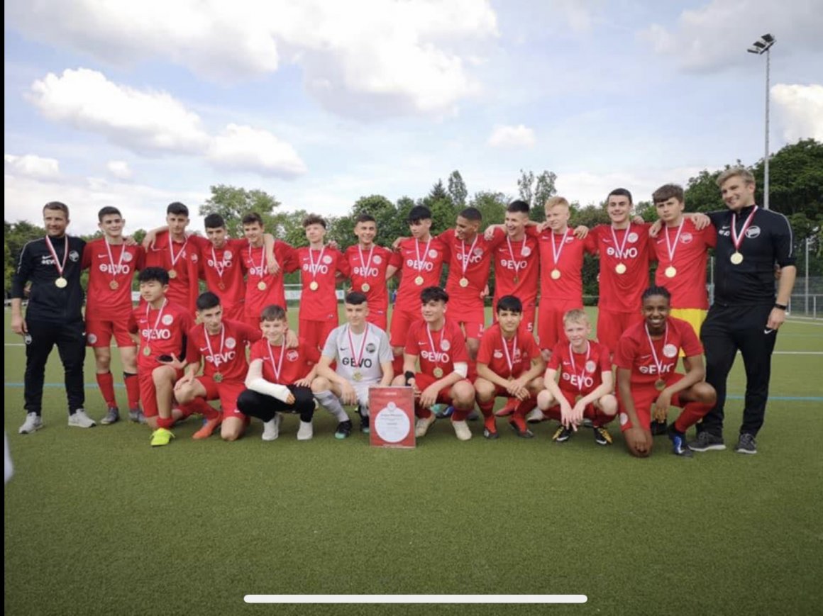 U15 macht ihr Meisterstück U15 macht ihr Meisterstück