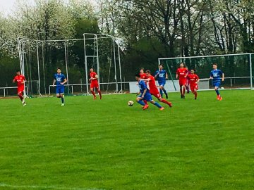 U19 muss sich mit einem Punkt gegen Germania Schwanheim zufriedengeben 3 U19 muss sich mit einem Punkt gegen Germania Schwanheim zufriedengeben 3